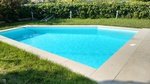 piscina de color blanco